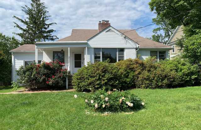 6528 CHESTERFIELD AVENUE - 6528 Chesterfield Avenue, McLean, VA 22101