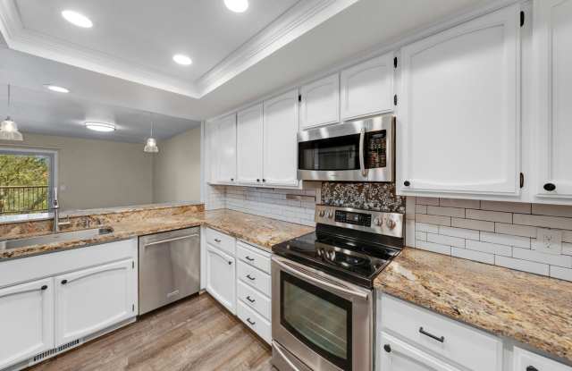 Spacious Folsom Townhome with Scenic Hill Views! Gallery 1