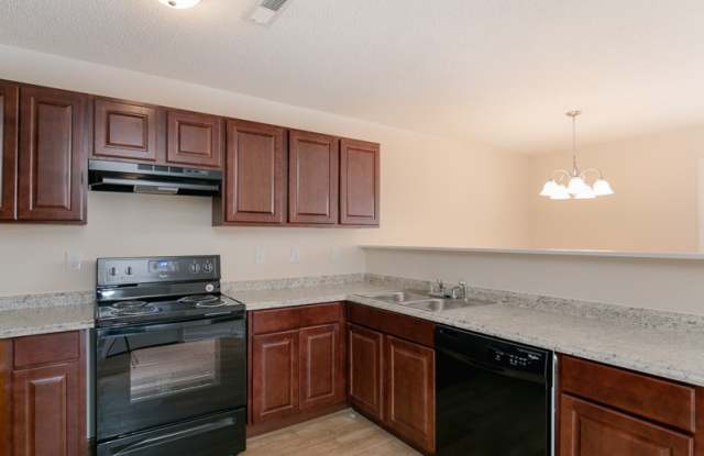 Coming Soon! Cozy 2 BR, 1.5 BA Townhome In North Durham Crystal Pines Community photos photos