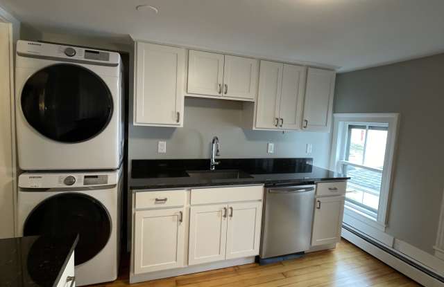 142 High Street - 142 High Street, Somersworth, NH 03878