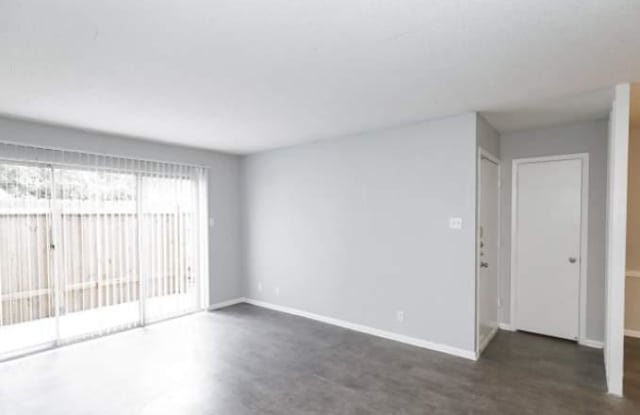 8832 Starcrest Dr Gallery 4