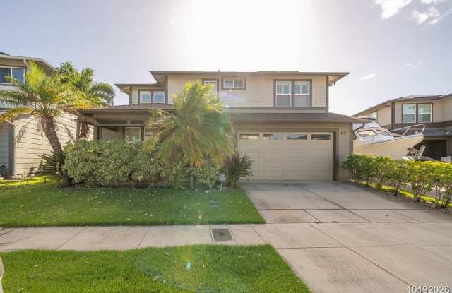 3BR Ewa Beach Home: Fenced Yard, 2-Car Garage, Central AC Gallery 1