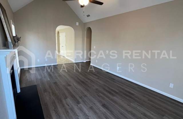 MOVE IN SPECIAL!!! - Home For Rent In Calera! - Sign a 13 Month Lease by 10/31/26 to receive HALF-OFF ONE MONTH'S RENT!! Gallery 4