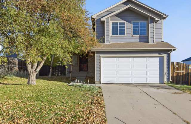 3 bed 2 1/2 bath Split level home in Founders Village! photos photos