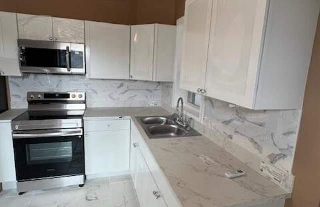 100-106 S Courtland Street unit: 4 - 100 South Courtland Street, East Stroudsburg, PA 18301