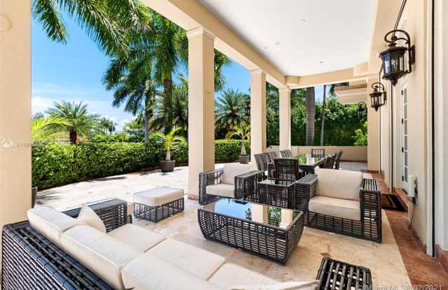 585 Arvida Pkwy Gallery 4