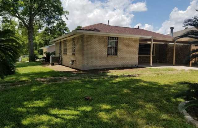 1062 Redondo Dr Gallery 2
