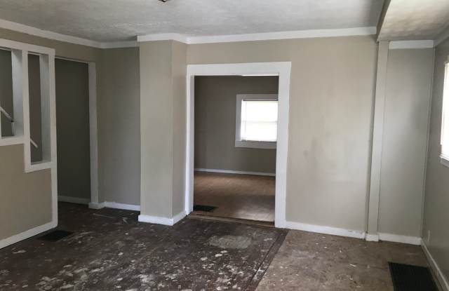 63 North Oakley Avenue Gallery 4