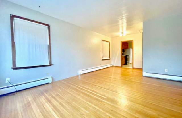 2 Bed Room 1 Bath Gallery 3