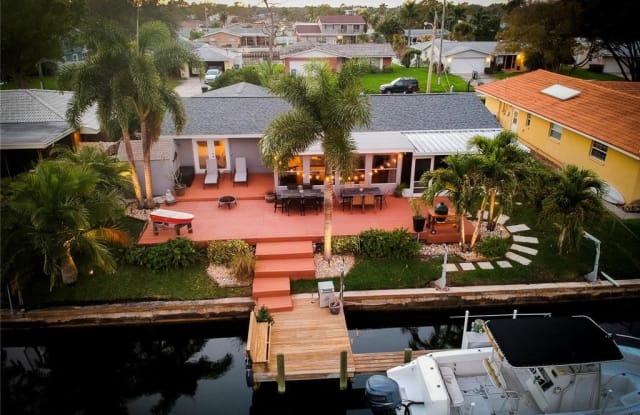 4165 13TH LANE NE - 4165 13th Lane Northeast, St. Petersburg, FL 33703
