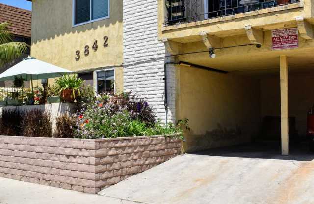 Prospect Avenue Gallery 2