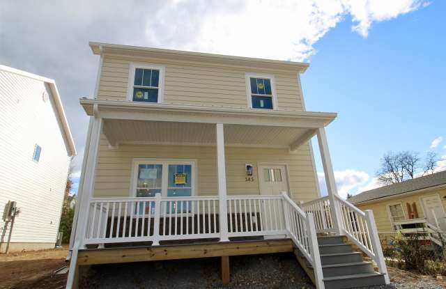 385 N EFFINGER ST - 385 Effinger Street, Harrisonburg, VA 22802