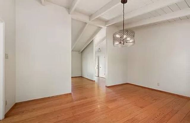 642 2nd St. E Gallery 3