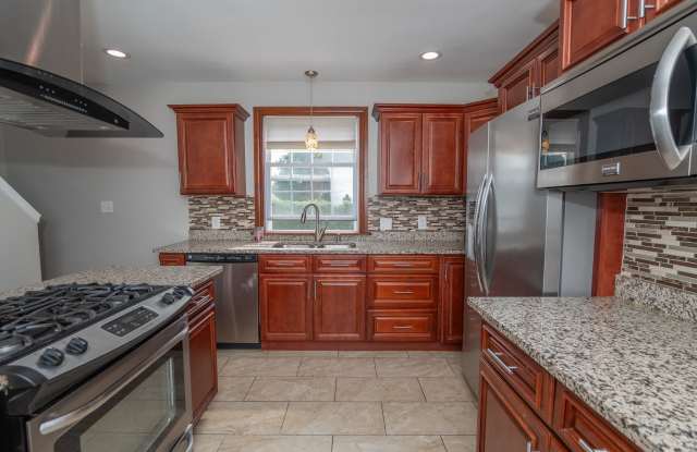 75 Gladstone St photos photos