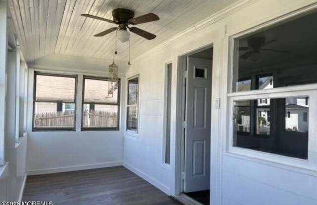 78 Manning Place Gallery 4
