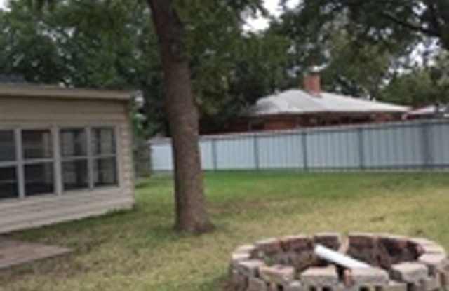 Pre Leasing for fall 2026! 5/3 in Medical District! photos photos