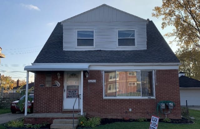 26280 Pinehurst Street photos photos