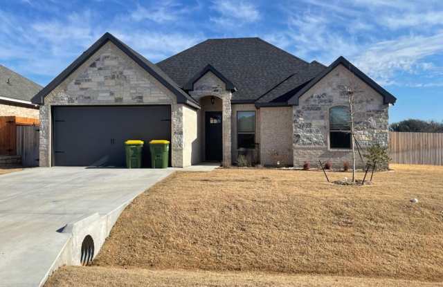 Newer Home in Grand Places photos photos