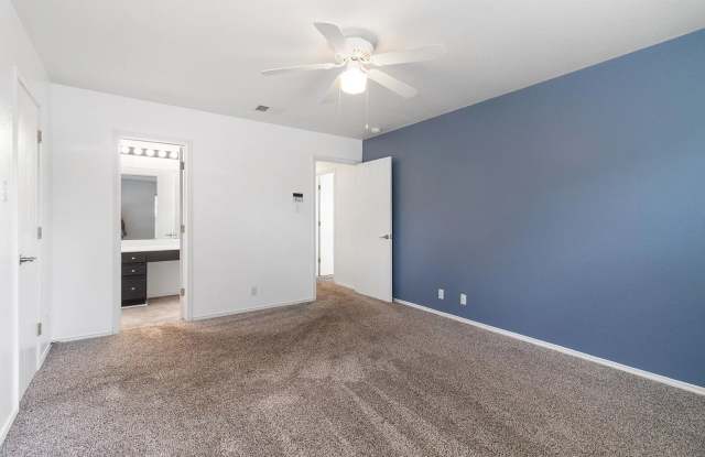 Room in 3 Bedroom Home at Boxer Palm Gallery 3