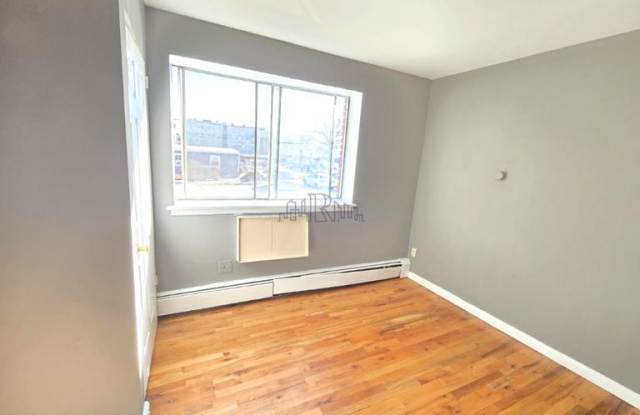 104 Montclair Avenue photos photos