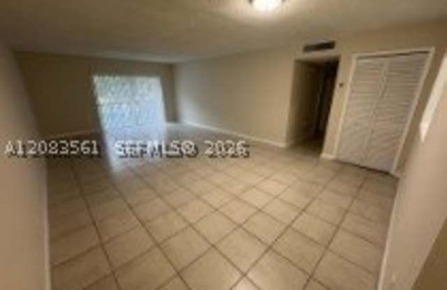 8481 Springtree Dr Gallery 4