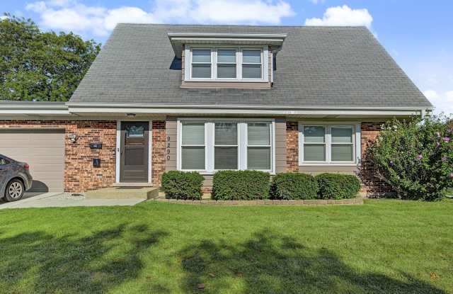 9290 N courtland Drive Gallery 1