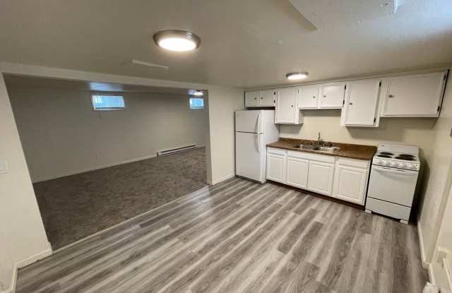 Sharp 8-Unit Gallery 3