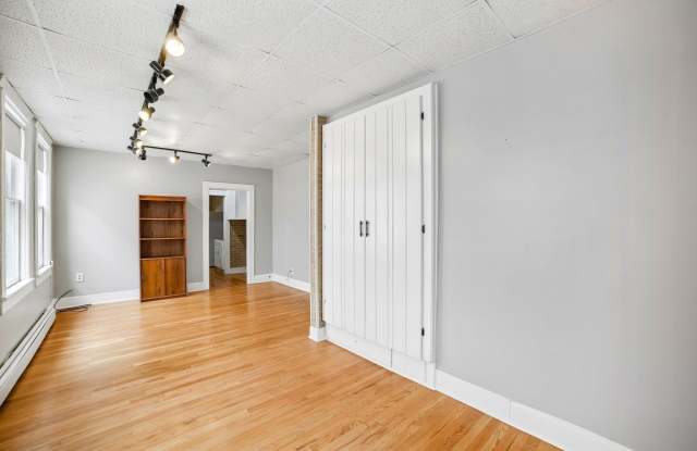 89 W 24TH ST Gallery 3