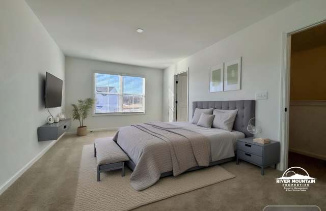 Newly Built End-Unit Townhome in Blacksburg - SHORT-TERM lease photos photos