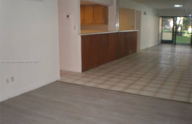 5855 Washington St photos photos