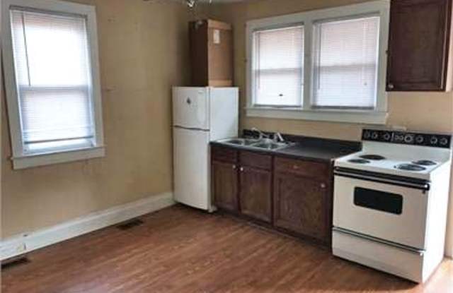 300 Smythe St. Unit #6 Gallery 2