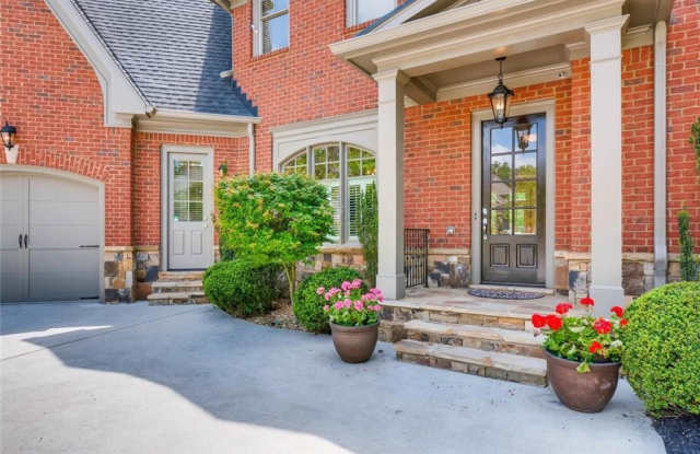 1481 Valley View Manor Gallery 3
