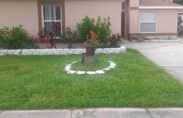 Single Family 3 bedroom, 2 bathroom home in Kissimmee photos photos