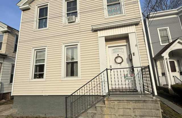 93 Hudson Avenue photos photos