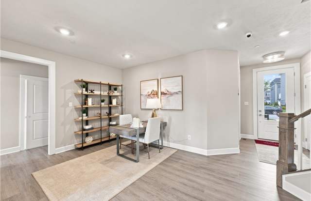 110 Hollow Oak Dr Gallery 4