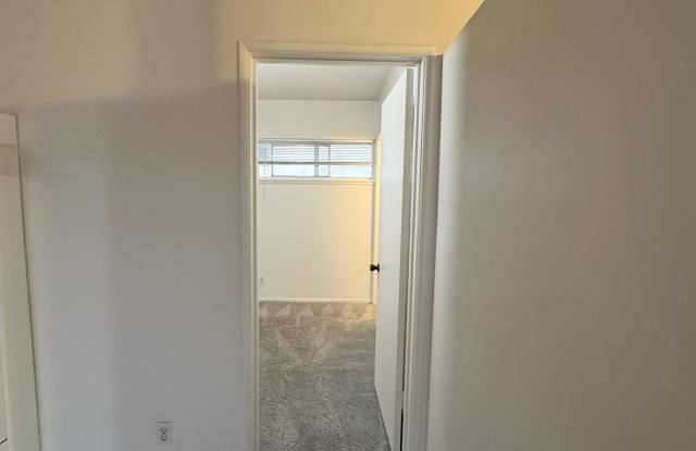 405 Corona Del Mar - 07 Gallery 2