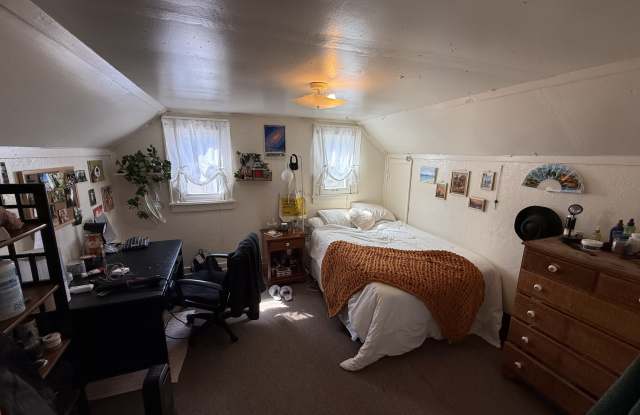 121 Linden Ave. 1 photos photos