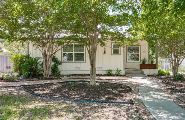 126 IRVINGTON DR Gallery 2