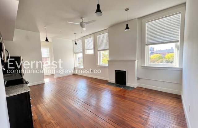 17 West Main Street Gallery 4