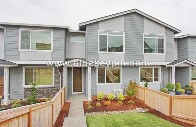 3 Bed, 2.5 Bath Townhome Near WSU and Legacy Salmon Creek photos photos