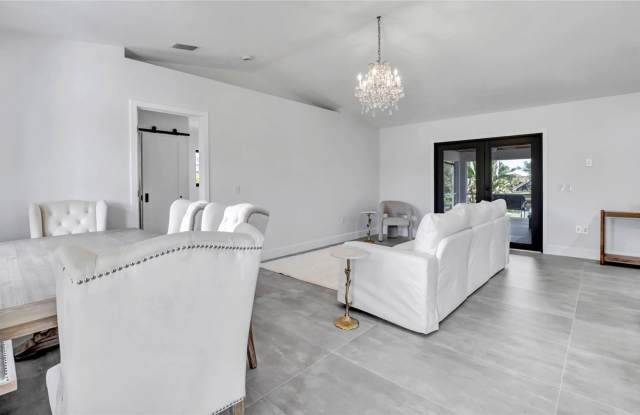 15180 LYNEBURG Avenue Gallery 2