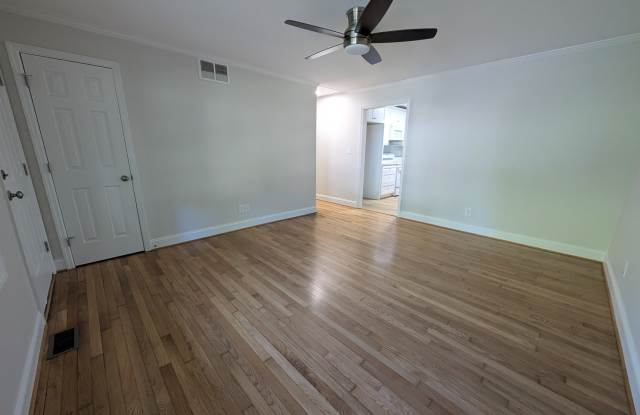 1274 Tredwell Drive Gallery 4
