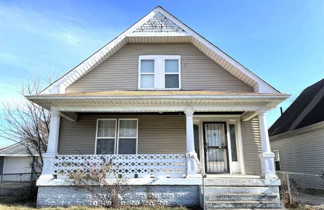 625 N Oakland Ave photos photos