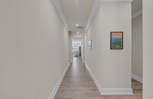 211 Orion Court Gallery 2