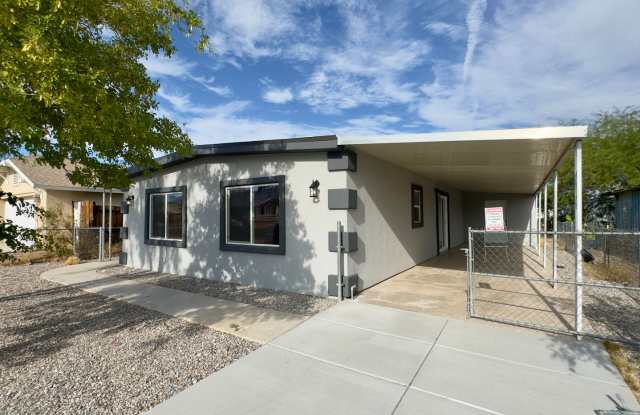 Beautifully spacious 2 bedroom 2 bath photos photos