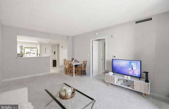 11710 OLD GEORGETOWN Gallery 3
