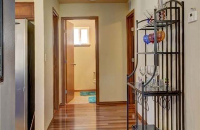 2453 SW Siskin Circle Gallery 4