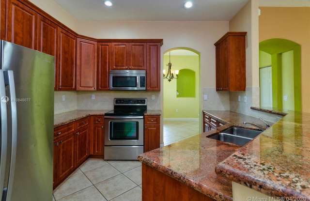 23734 SW 107th Ct Gallery 4