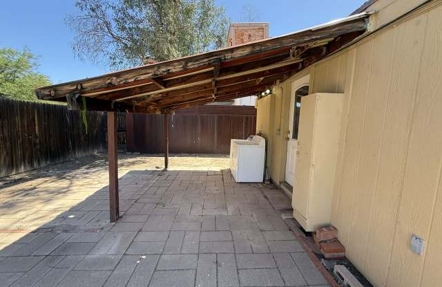 1137 East Adelaide Drive photos photos