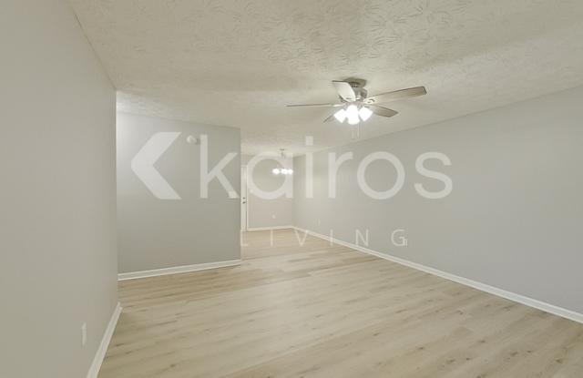 320 Deerpark Drive Gallery 4